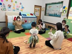 地域子育て支援センターララ:写真